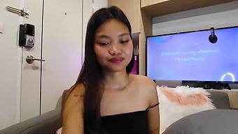 Abby2634 Teases With A Sneak Peek Of Her Wet Pussy On Webcam