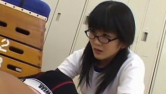 Yuria Kemény Faszra Vágyik A Puncijába