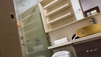 Curvy Colombian Housewife Celestealba Pleasured By Well-Endowed Intruder